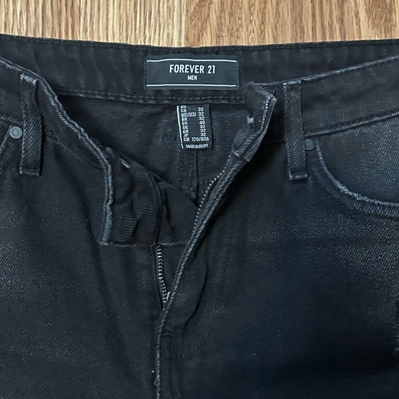 Forever 21 black shorts brand new!! - Picture 3 of 3